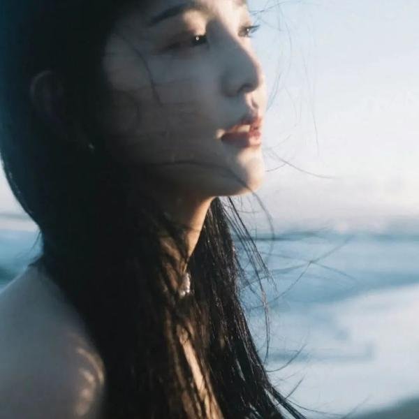 战火中的女神